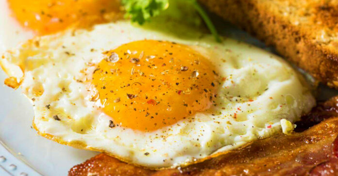Huevos estrellados - Comida - Desayuno