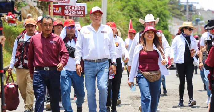 Ricardo Moreno en campaña por Toluca