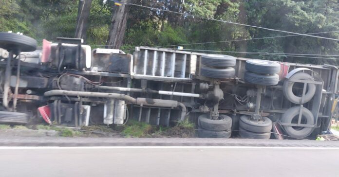 Camión-accidente