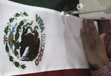 ¿Te pueden multar por llevar una bandera de México en el auto? Esto dice el reglamento Artesanías Fiestas Patrias