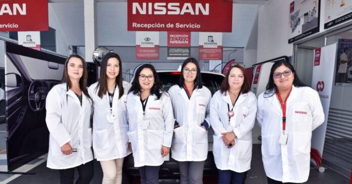 Nissan-mujeres