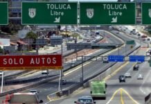Accidente de motociclista provoca intensa carga vehicular sobre la México-Toluca a la altura de La Escondida Carretera-México-Toluca