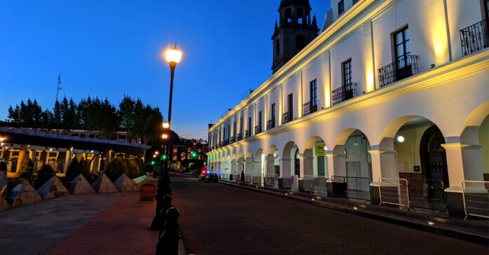 Los Portales de Toluca en la noche