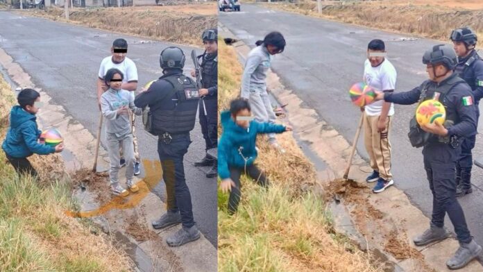 Entrega de juguetes-Policía- Toluca