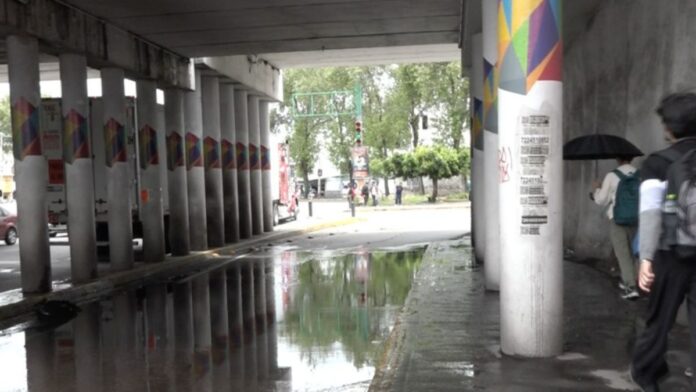 Coladera-obstruida-encharcamientos-Toluca