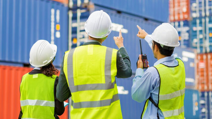 Trabajadores de aduana