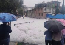Habitantes de Naucalpan afectados por espuma tóxica del río Verde: Reportan infecciones y dermatitis Desborde canal de aguas negras Naucalpan