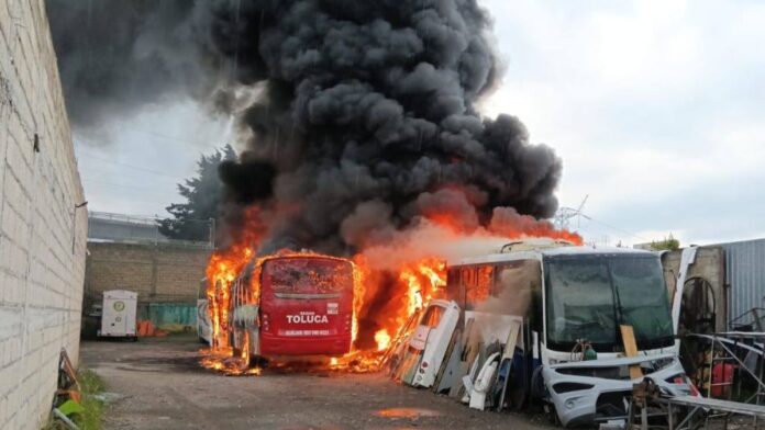 Incendio-Taller-Camiones