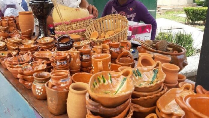 Artesanías de barro Metepec