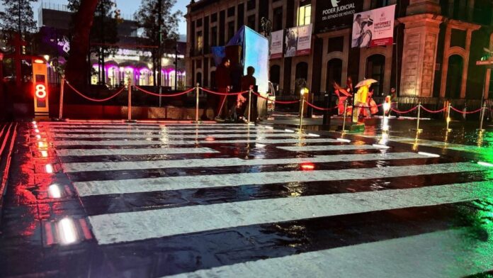 Inauguran cruces inteligentes y alumbrado-Toluca