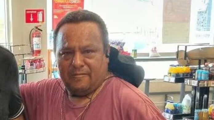 Carlos Gurrola - Trabajador de HEB Torreón