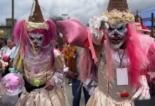 Tragedia en el Carnaval de San Francisco Tlalcilalcalpan: Borracho atropella a varias personas Carnaval de los locos-San Francisco Tlalcilalcalpan