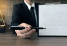 Derechos de autor en México: cómo proteger tu obra y evitar el plagio Firma de contrato