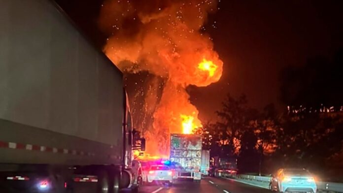 Explosión pipa de gas LP- México-Querétaro-Jilotepec Explosión pipa de gas LP- México-Querétaro-Jilotepec