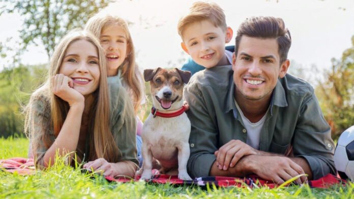 Familia con mascota