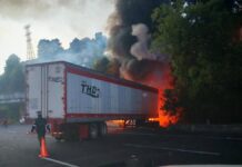 Alerta en la Autopista México–Toluca por incendio de tráiler Incendio-Tráiler-México-Toluca
