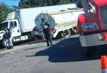 Toluca llega al segundo día sin agua: 50 colonias enfrentan cortes por falla en una bomba Accidente-Pipa de agua-Toluca