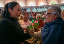 ¡Lleno total en el Salón Rojo! Yazmin Nájera entra al escenario político rumbo a Toluca 2027 Doctora Yaz Nájera - Toluca