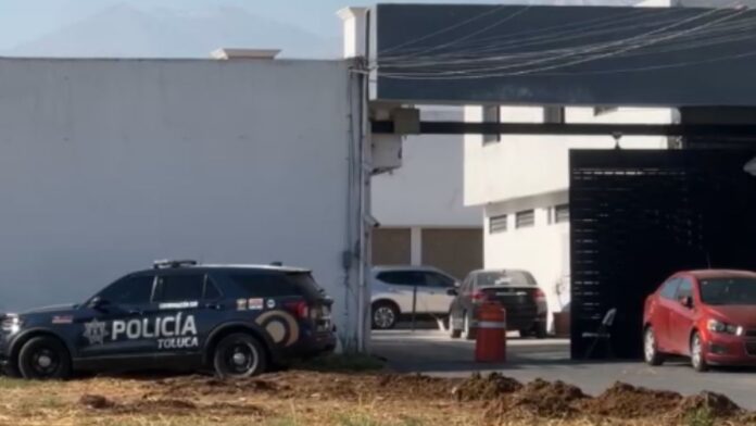 Investigan doble homicidio- domicilio en Cacalomacán