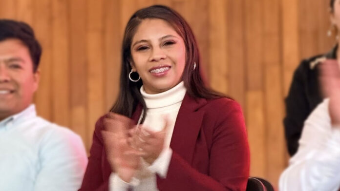 Katherine Zepeza de San Mateo Atenco