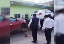 Toluca retira vehículos abandonados en calles por talleres mecánicos Retiro de autos-calles y banquetas-Toluca