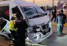 Tráiler impacta combi con estudiantes en la autopista México–Querétaro Tráiler impacta combi con estudiantes-autopista México–Querétaro