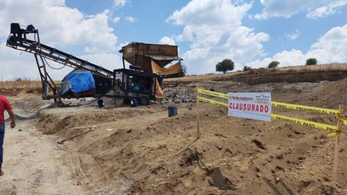 Clausuran predio-Nevado de Toluca. Clausuran predio-Nevado de Toluca.