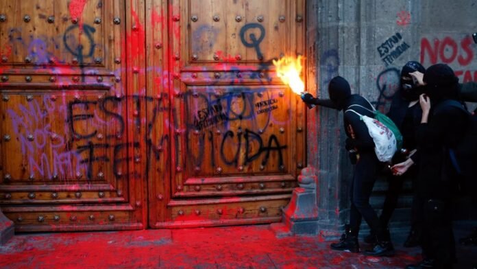 Iconoclasia feminista. Iconoclasia feminista.