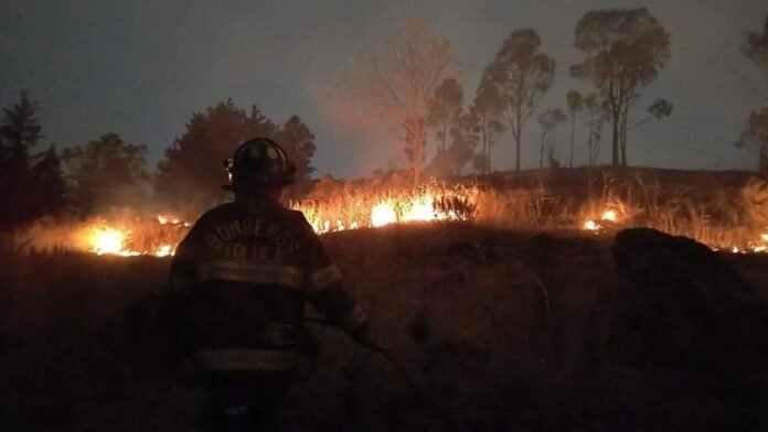 Incendio de pastizal- cerro de San Luis Obispo. Incendio de pastizal- cerro de San Luis Obispo.