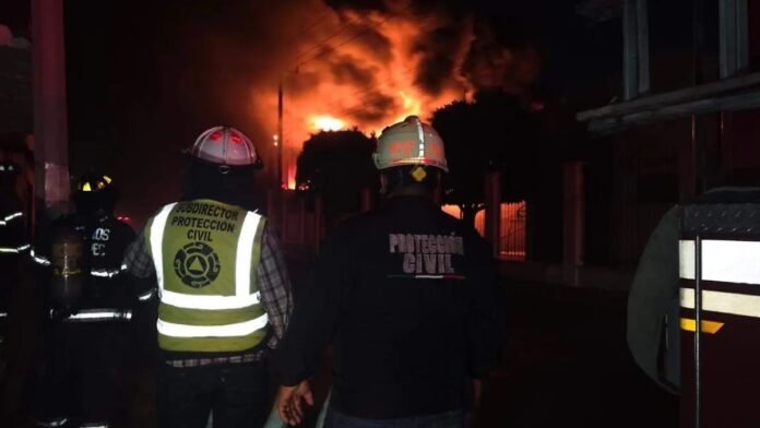 Incendio en zona industrial de Ecatepec.