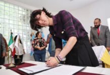 Toluca registra la primera acta de nacimiento con identidad no binaria en el Estado de México💛🤍💜🖤! primer registro de no binario en Toluca