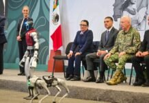 Toluca recibe a la presidenta con robots policías y otras Innovaciones Toluca recibe a la presidenta con robots policías