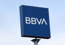 Asaltan a cuentahabiente y le roban casi un millón de pesos afuera de BBVA en Toluca BBVA