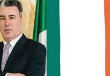 Movimiento Ciudadano acerca al embajador de Irlanda a estudiantes de la UVM Campus Hispano Embajador de Irlanda en México Ruairí de Búrca